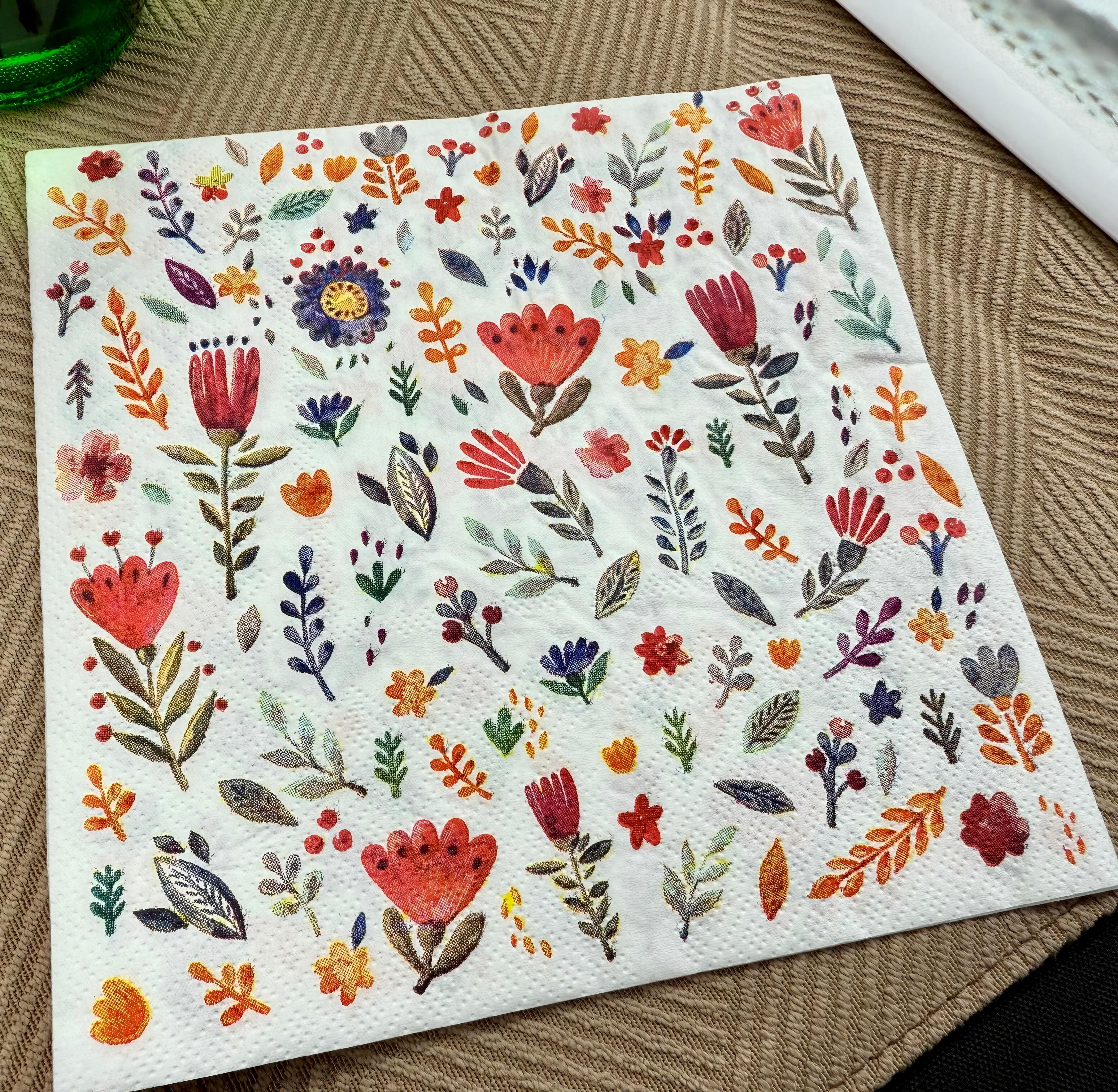 Handbemalte florale dekorative Papierservietten – Elegante Botanische Serie Handbemalte florale dekorative Papierservietten – Elegante Botanische Serie