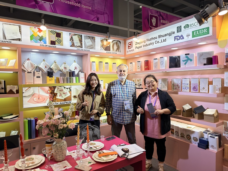 Ein starker Start auf der Spring Canton Fair 2026 – tolle Gespräche, neue Möglichkeiten und eine Meilenstein-Partnerschaft